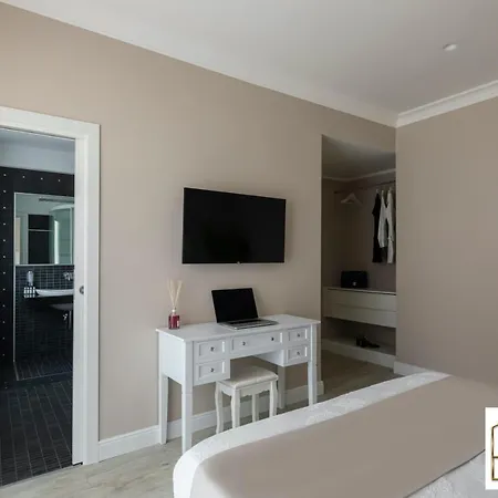 Ponte Milvio Guest house *